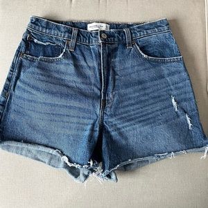 Abercrombie & Fitch Medium Wash Curve Love Midi Shorts